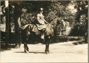 Annie Laurie Williams, 1914